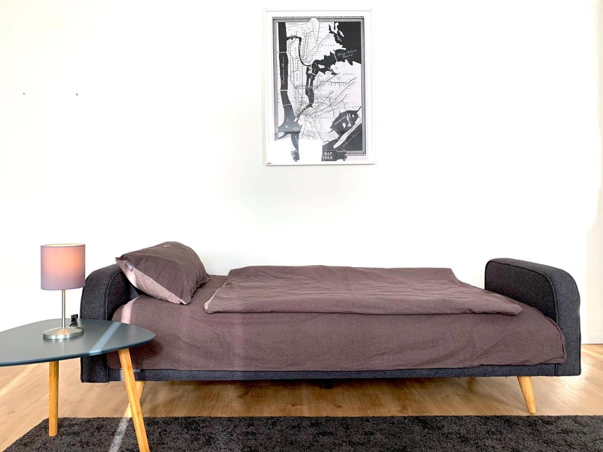 Apartment - Modern, Gemuetlich, Eigener Parkplatz Cologne Exterior photo